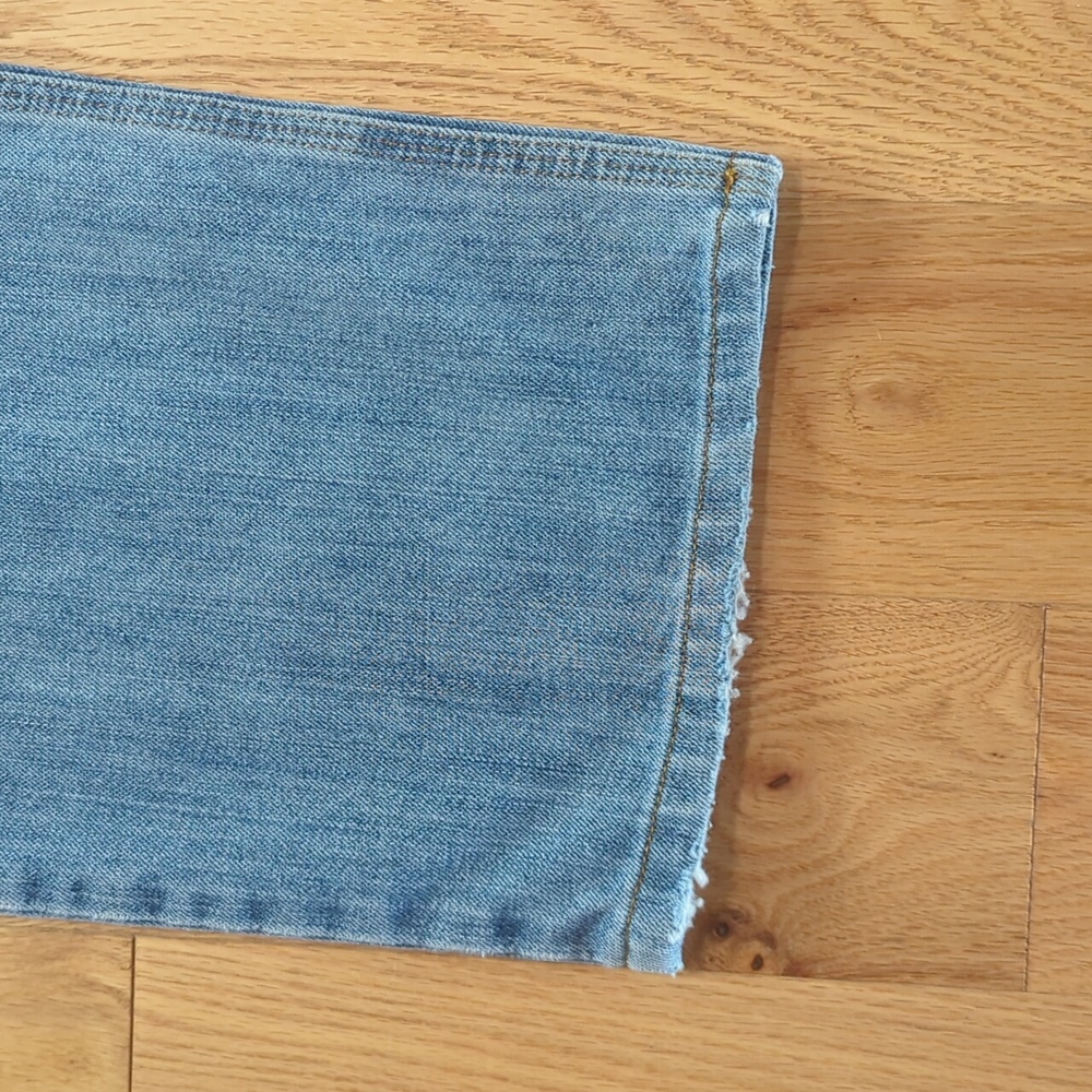 Carhartt. Relaxed Fit Jeans. Size 36 x 30. - Picture 6 of 10